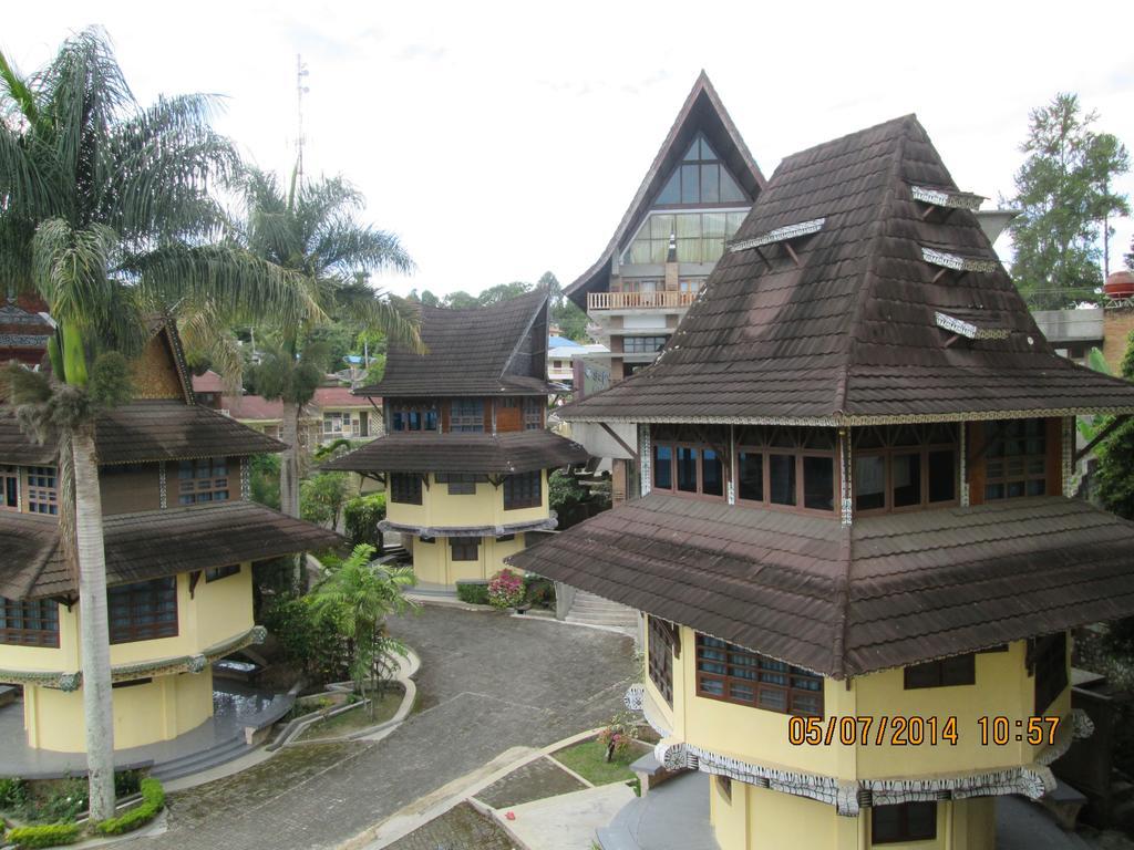 Sapadia Hotel And Cottage Parapat Εξωτερικό φωτογραφία
