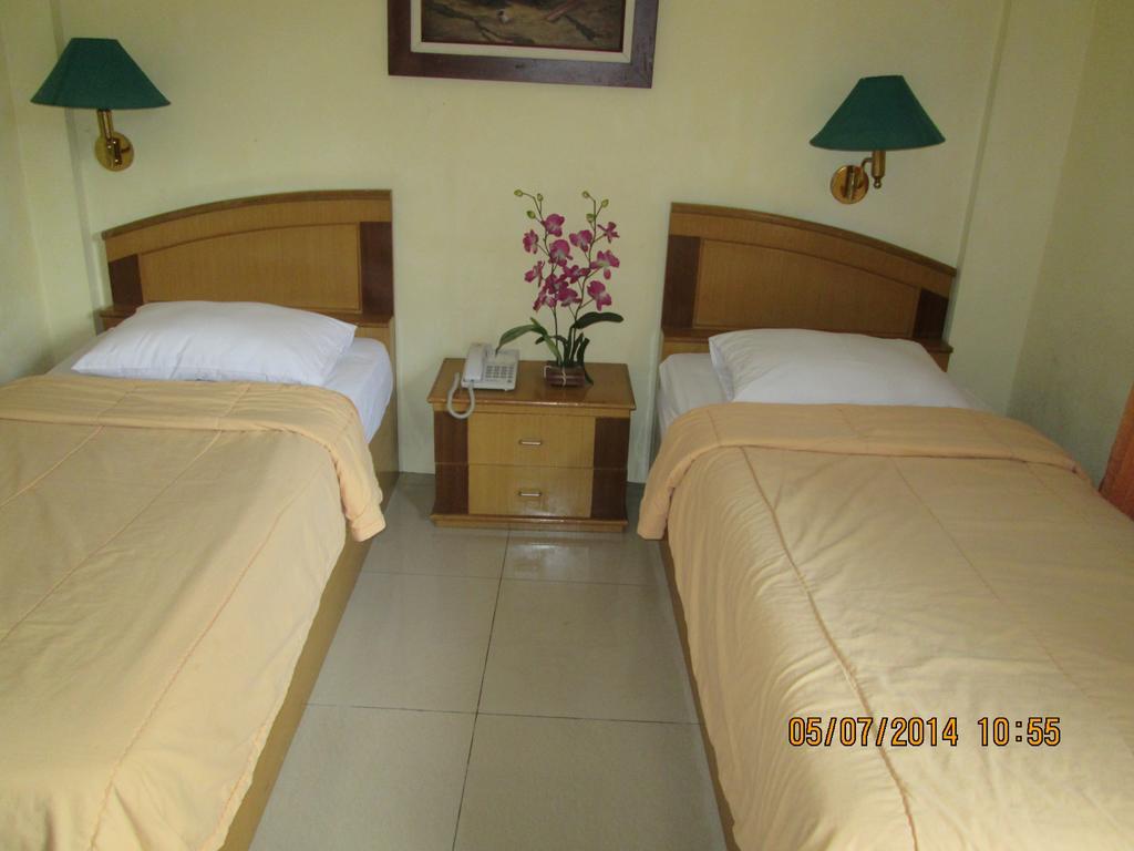 Sapadia Hotel And Cottage Parapat Δωμάτιο φωτογραφία