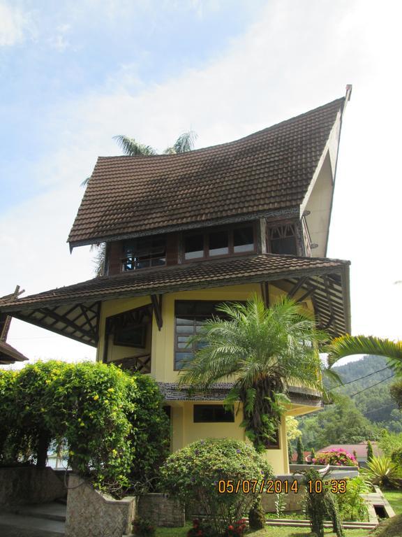Sapadia Hotel And Cottage Parapat Δωμάτιο φωτογραφία